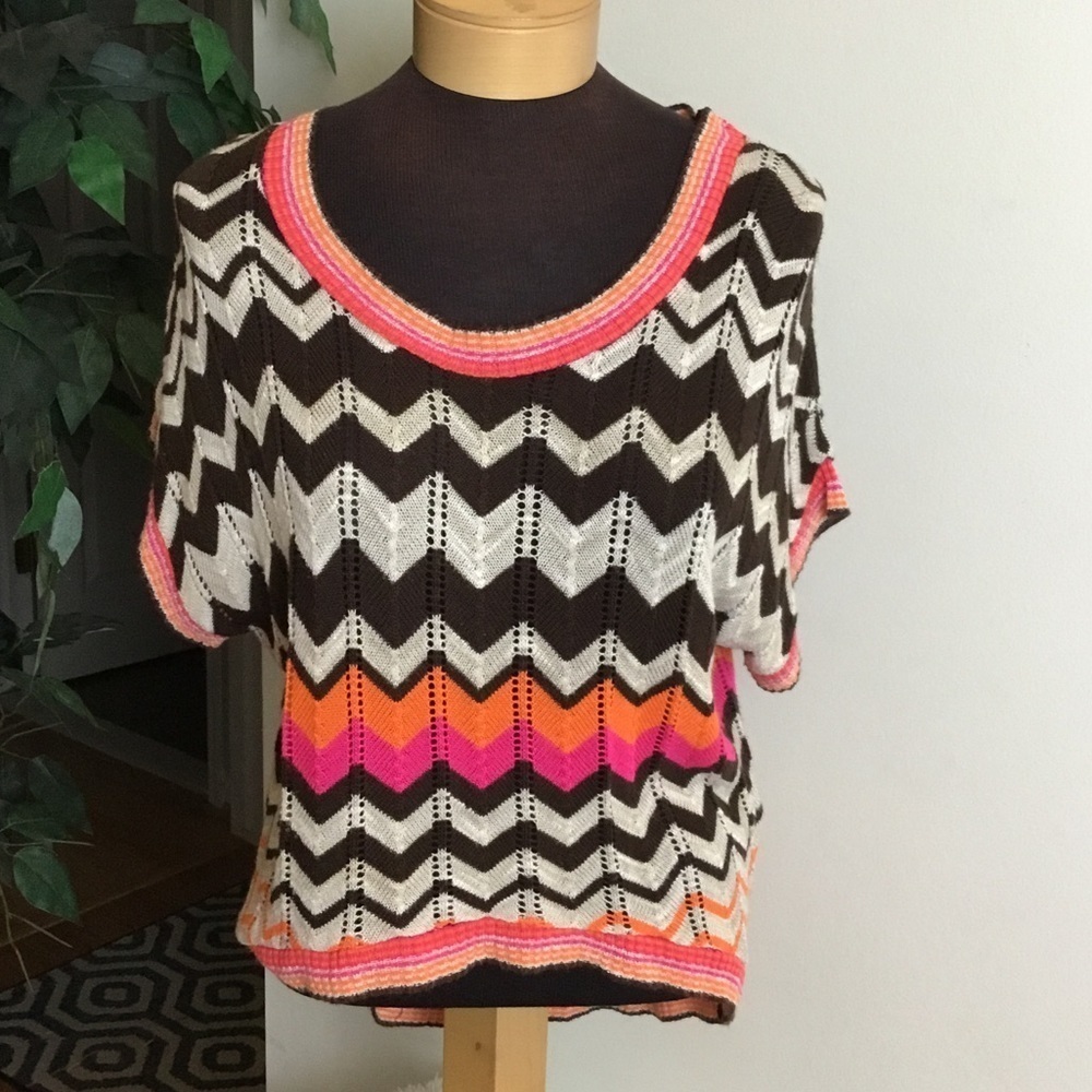 Take Out brand size Large hi/lo Crop sweater